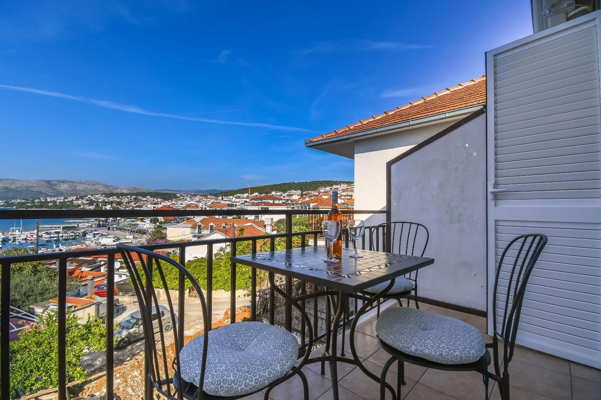 Apartment Mara Trogir Exterior foto